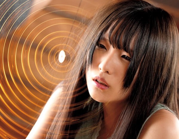Maika Hizumi